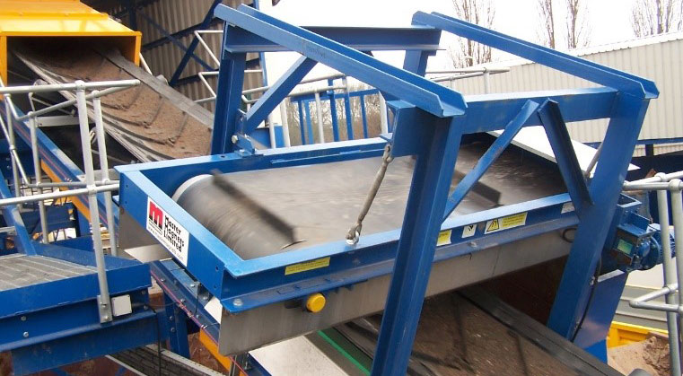 Magnetic Separator Conveyor Magnetic Separator — pemisah kontaminan logam besi pada conveyor
