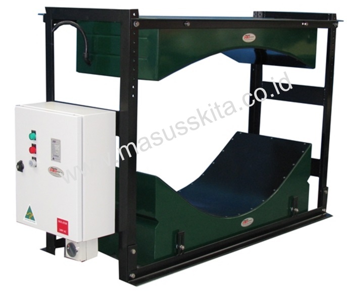 Metal Detector DETEC dipasang pada jalur conveyor industri