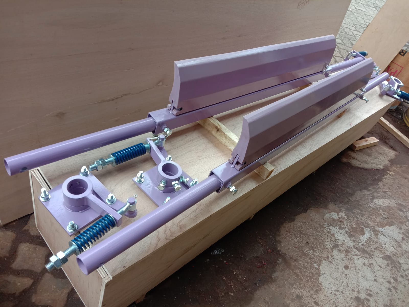 Belt cleaner dan secondary scraper pembersih conveyor belt